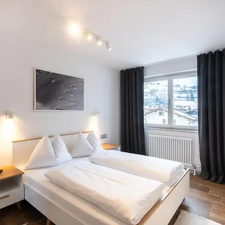 Kaprun Apartments Apartman *