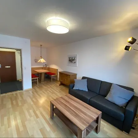 Apartments Domizil Egger Appartement *