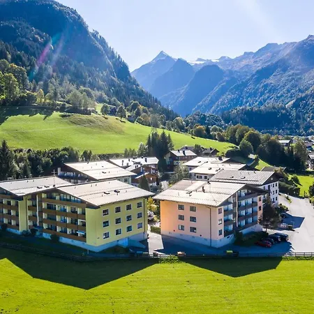 Kaprun Apartments Apartman *